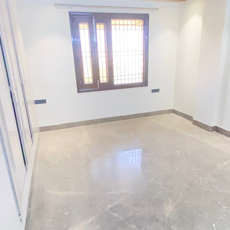 Room, rohini sector 11 4 Bedroom 144 Sq.Mt. Builder Floor In Rohini Sector 11 Delhi 9564153