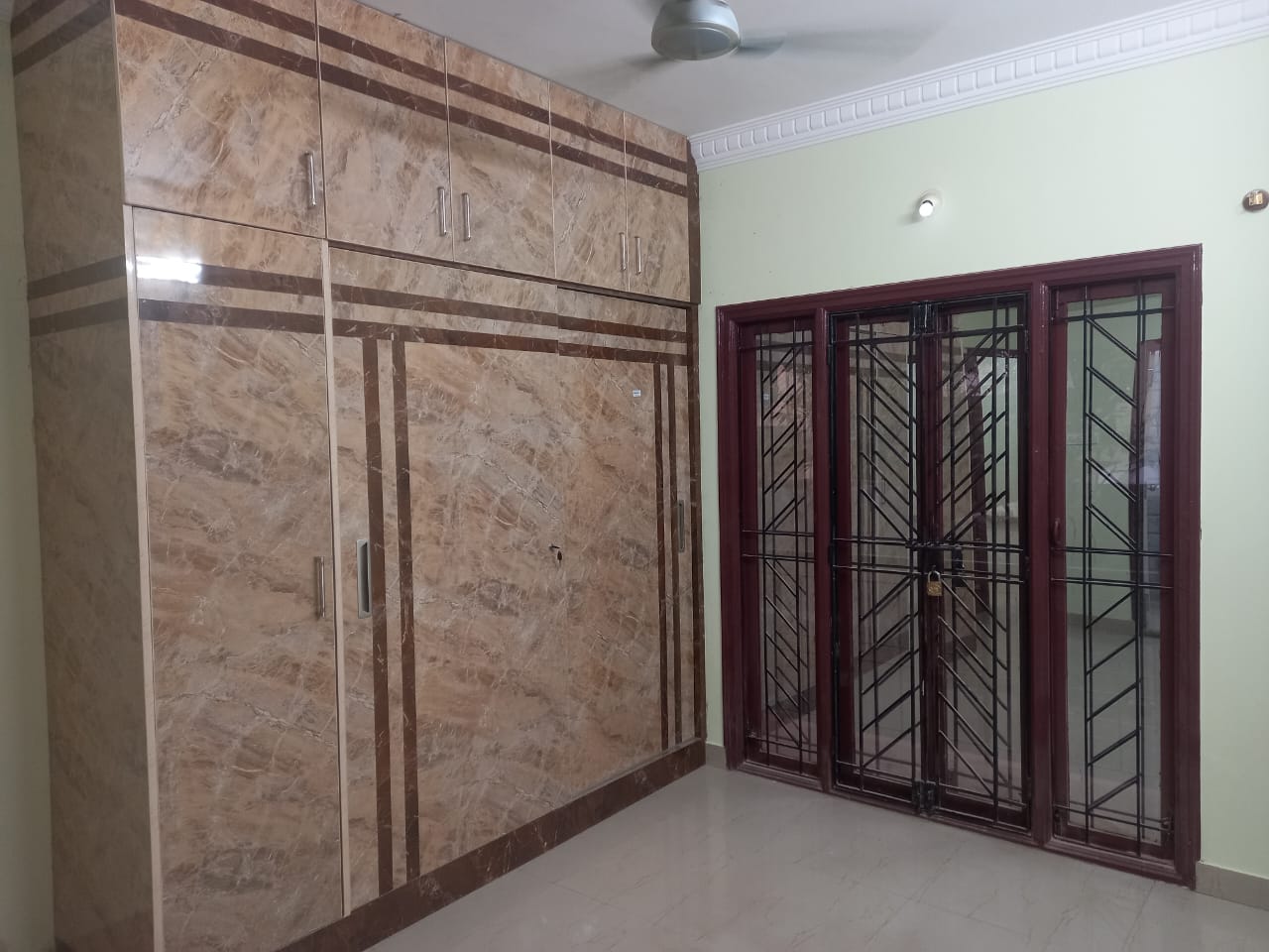 2 BHK Apartment For Rent in Frazer Residency 