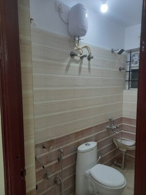 Bathroom in 2 BHK Apartment at Frazer Town – for Rent