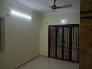 Room in 2 BHK Apartment at Frazer Town – for Rent