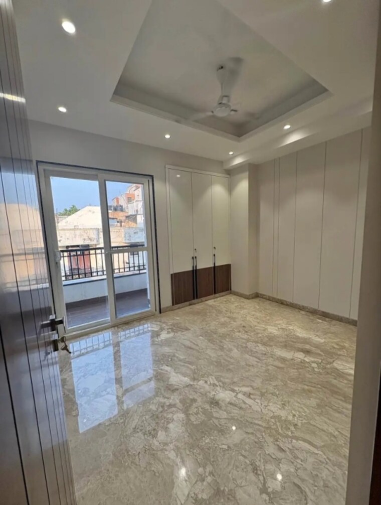 Master Bedroom, chittaranjan park 3 Bedroom 2300 Sq.Ft. Builder Floor In Chittaranjan Park Delhi 9564205