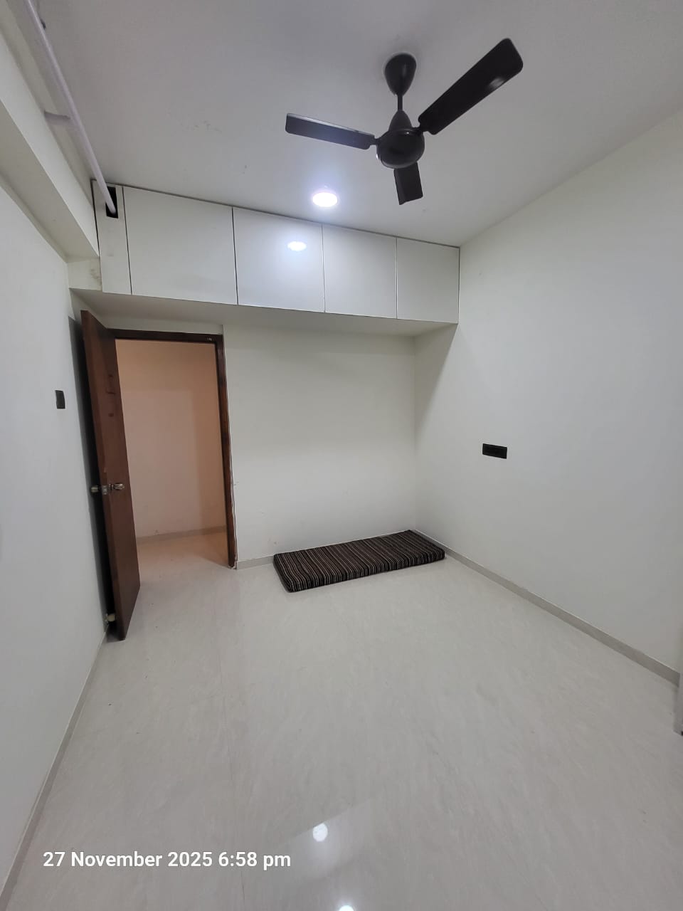 2 BHK Apartment For Rent in Shree Shakun Heights