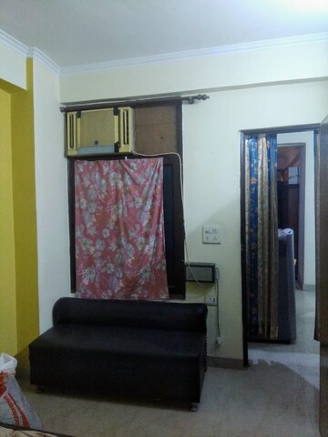 Bedroom in 3 BHK Apartment at Rajendra Nagar Sector 3 – for Rent