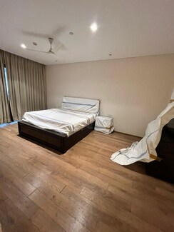 4 BHK + Servant Room Penthouse For Sale in Lunkad Skylounge