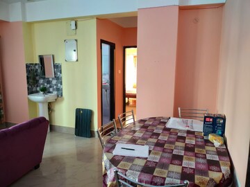 Bedroom in 2 BHK Builder Floor at Six Mile – for Sale