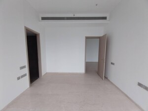 Room in 4 BHK Apartment at Rustomjee Crown, Prabhadevi – for Sale