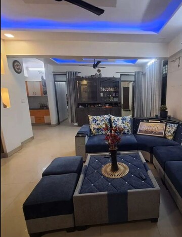 Living Room in 3 BHK Apartment at Hazratganj – for Rent
