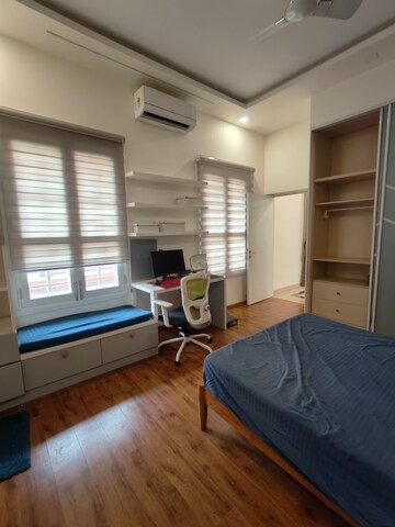 Parking in 4 BHK Villa at Prestige Lakeside Habitat, Varthur – for Rent