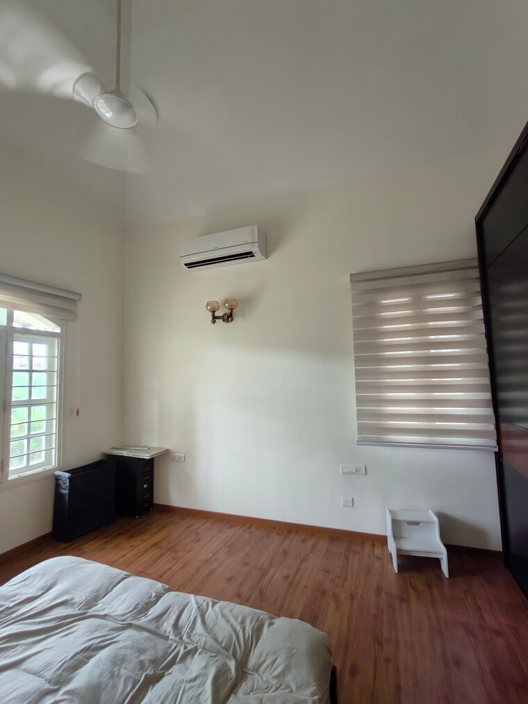 Room, prestige-lakeside-habitat 4 Bedroom 4033 Sq.Ft. Villa In Varthur Bangalore 9564283