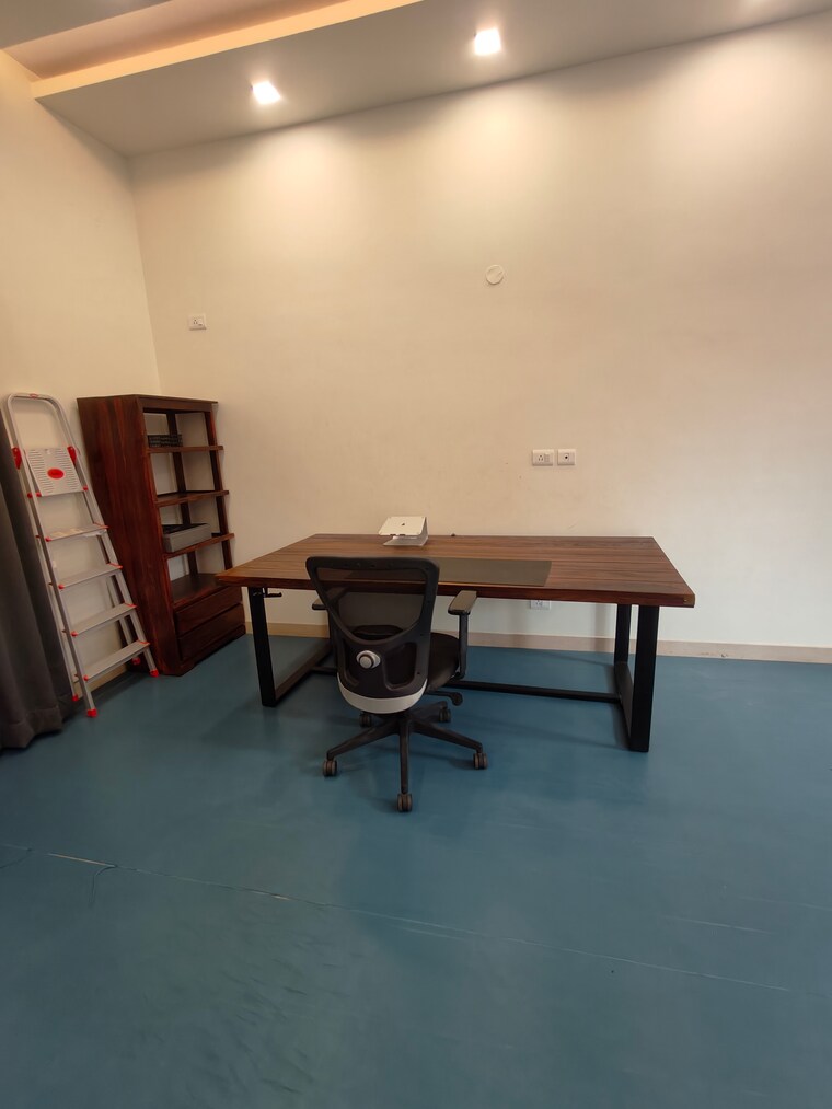 Living Room, prestige-lakeside-habitat 4 Bedroom 4033 Sq.Ft. Villa In Varthur Bangalore 9564283