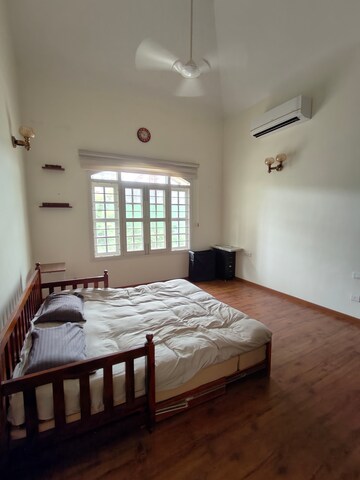 Bedroom in 4 BHK Villa at Prestige Lakeside Habitat, Varthur – for Rent