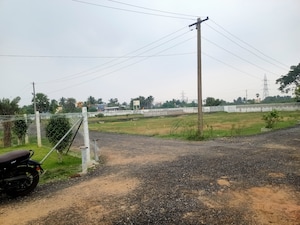  Plot For Sale in Kelambakkam