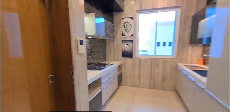 Bathroom, windsor-grande-residences 4 Bedroom 3050 Sq.Ft. Apartment In Andheri West Mumbai 9564313