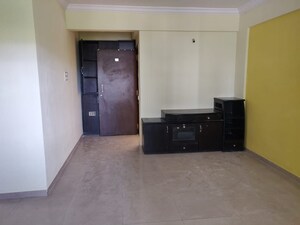 Room in 2 BHK Apartment at Kamal Villa, Katraj – for Rent