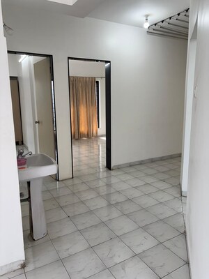 Room in 3 BHK Apartment at Sneha Sankul, Kothrud – for Rent