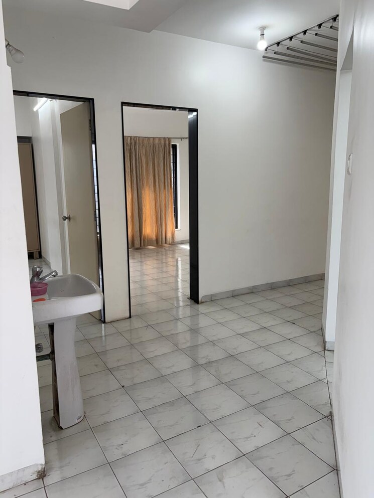 Room, sneha-sankul 3 Bedroom 1500 Sq.Ft. Apartment In Kothrud Pune 9564325