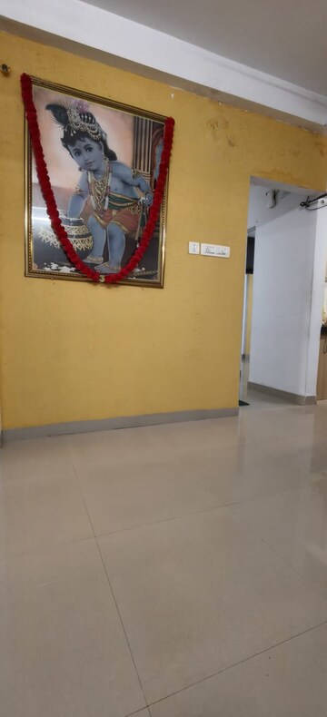 Room in 1 BHK Apartment at Aayush Saraswati, Chembur – for Rent