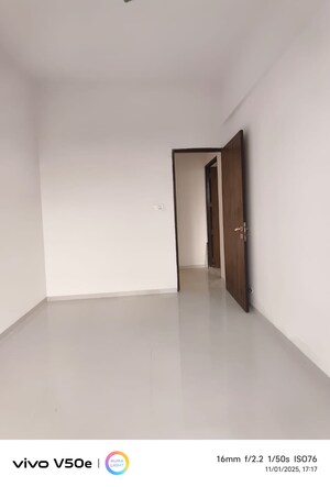 Room in 2 BHK Apartment at Shree Shakun Heights, Goregaon East – for Rent