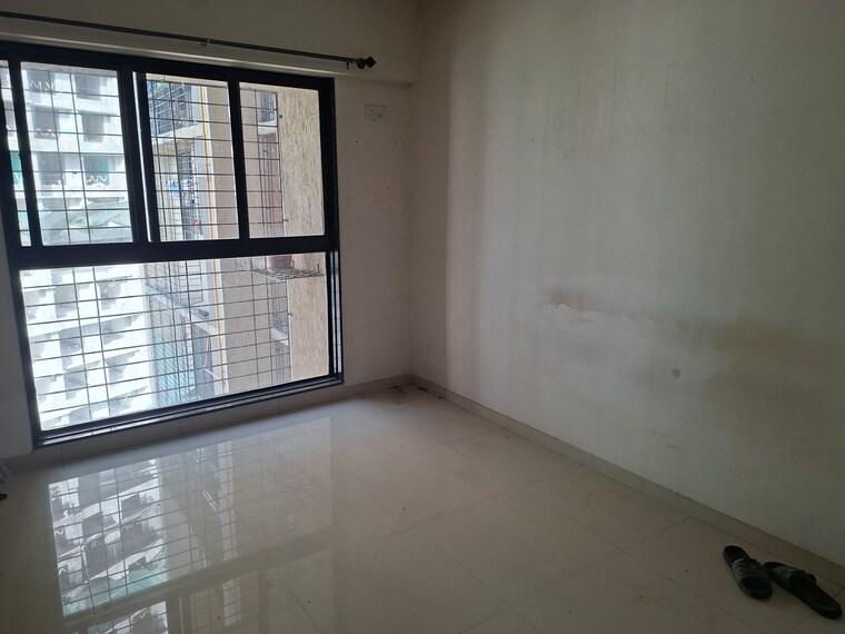 Room, raunak-heights 1 Bedroom 410 Sq.Ft. Apartment In Ghodbunder Road Thane 9564327