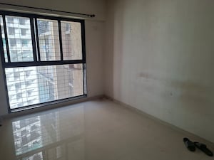 Room in 1 BHK Apartment at Raunak Heights, Ghodbunder Road – for Rent