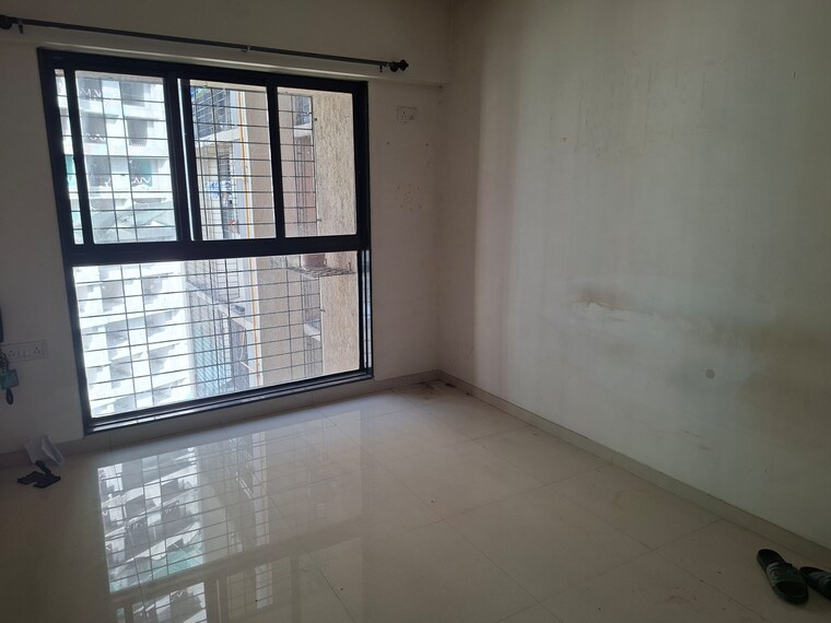 Room, raunak-heights 1 Bedroom 410 Sq.Ft. Apartment In Ghodbunder Road Thane 9564346