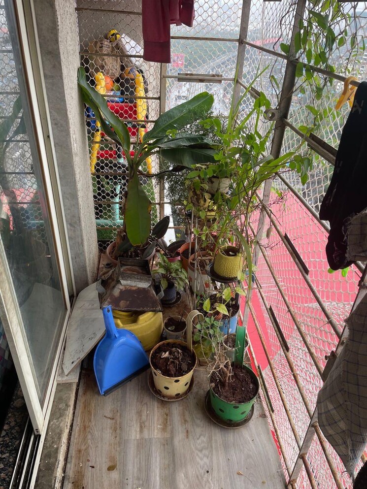 Balcony, shree-riddhi-siddhi-sumukh-hills 1 Bedroom 654 Sq.Ft. Apartment In Kandivali East Mumbai 9564366