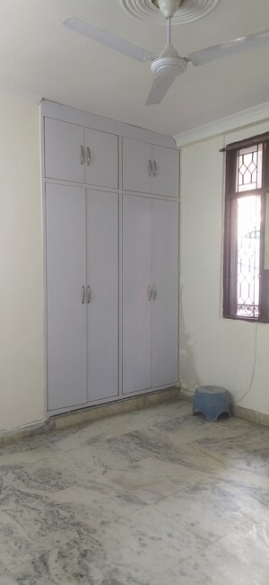 1 BHK Builder Floor For Rent in Khirki Extension