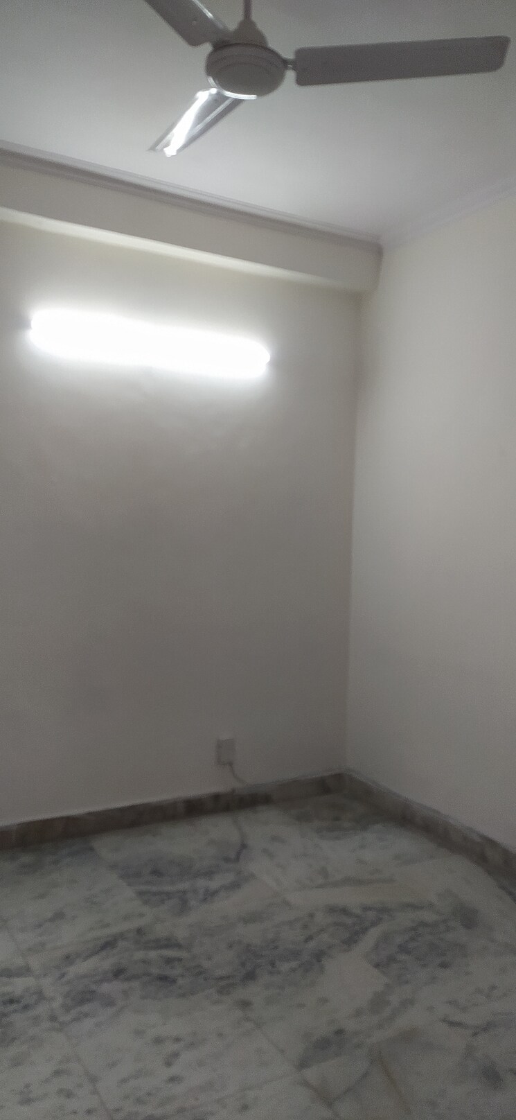 Room, khirki extension 1 Bedroom 450 Sq.Ft. Builder Floor In Khirki Extension Delhi 9564374