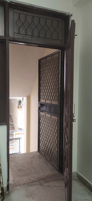  1 BHK Builder Floor at Khirki Extension – for Rent