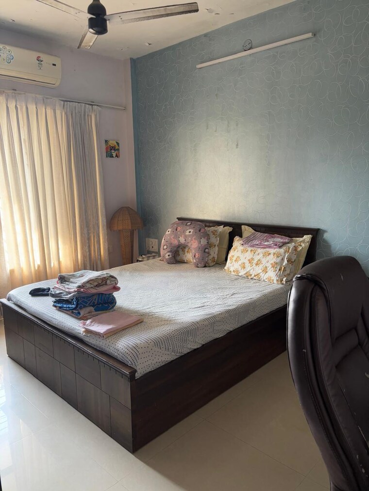 Bedroom, neighbourhood-society 2 Bedroom 830 Sq.Ft. Apartment In Malad East Mumbai 9564379