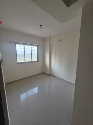 Room in 2 BHK Apartment at Moraj Prive, Kopar Khairane – for Rent