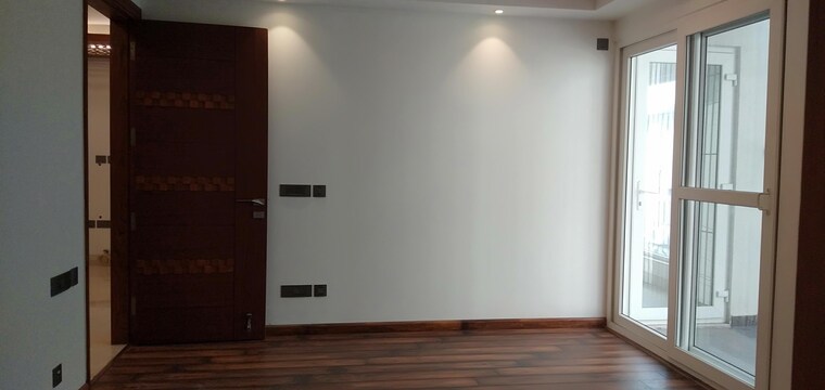 Room, defence colony 4 Bedroom 2925 Sq.Ft. Builder Floor In Defence Colony Delhi 9564382