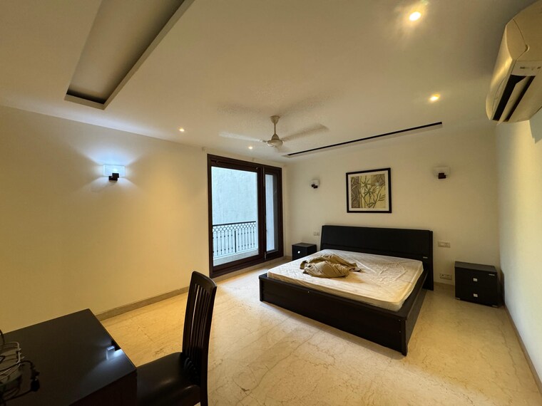 Living Room, defence colony 3 Bedroom 2925 Sq.Ft. Builder Floor In Defence Colony Delhi 9564390