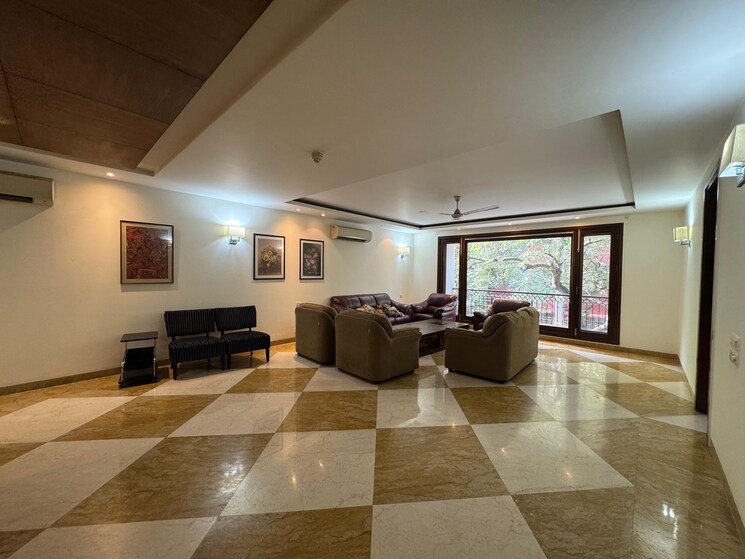 Living Room, defence colony 3 Bedroom 2925 Sq.Ft. Builder Floor In Defence Colony Delhi 9564390