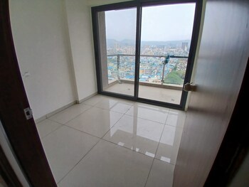 Sai Plaza Kopar Khairane
