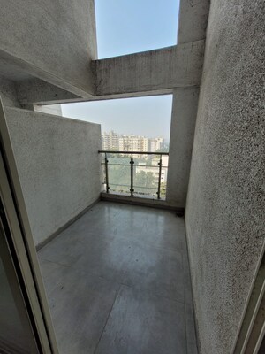 Room in 3 BHK Apartment at Dhayari – for Rent