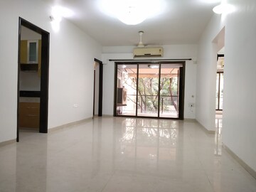 3 BHK Apartment For Rent in Bandra West
