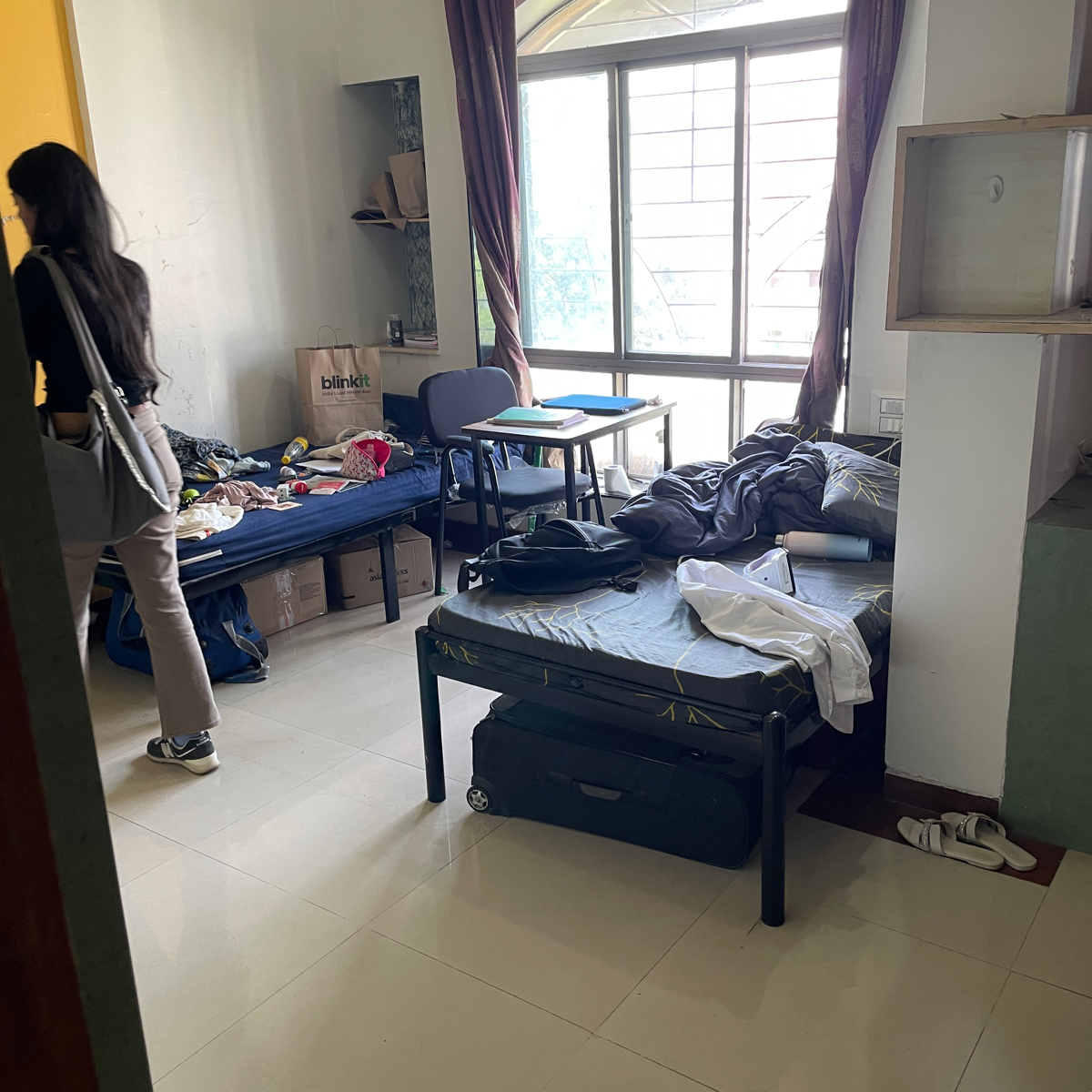 2 BHK Apartment For Sale in Aarna Apartment