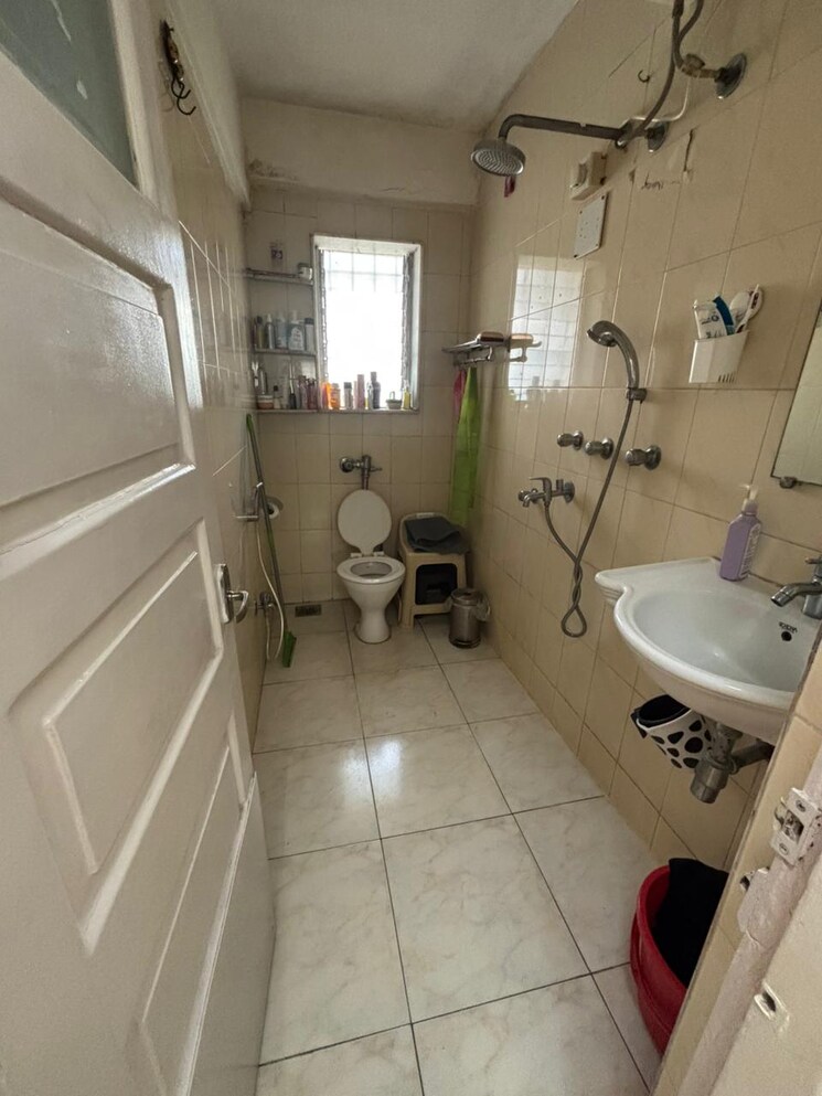 Team Area, manju-mahal-apartment 2 Bedroom 1200 Sq.Ft. Apartment In Pali Hill Mumbai 9564409