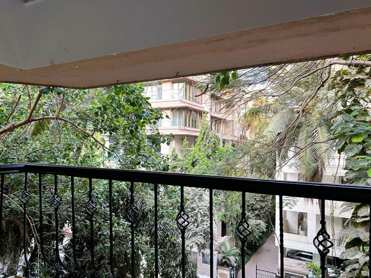 Balcony, premal-apartment 3.5 Bedroom 2200 Sq.Ft. Apartment In Santacruz West Mumbai 9564415