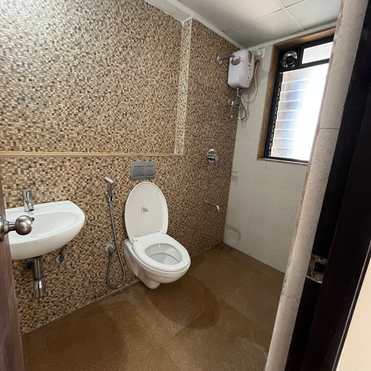 Bathroom, lodha-palava-downtown-dombivli-east 1 Bedroom 450 Sq.Ft. Apartment In Taloja Bypass Road Thane 9564440