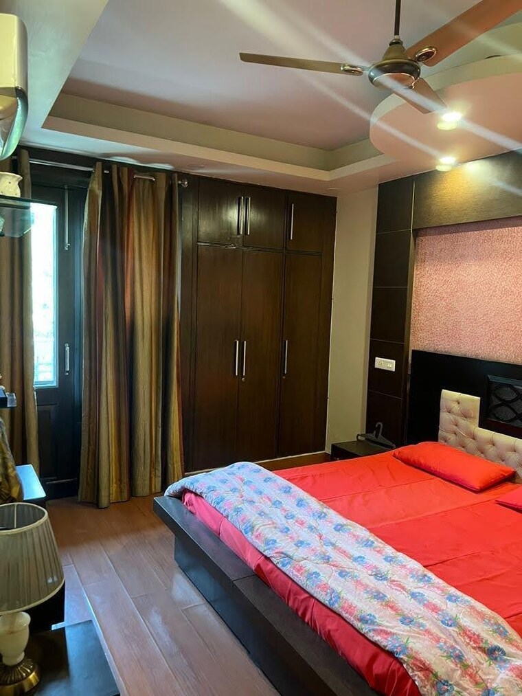 Master Bedroom, kalkaji 3 Bedroom 2400 Sq.Ft. Builder Floor In Kalkaji Delhi 9564462