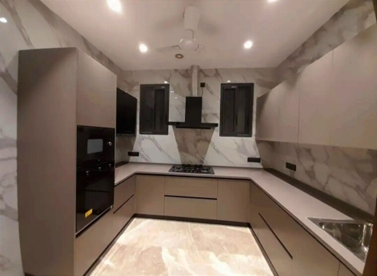 Kitchen, greater kailash i 3 Bedroom 2200 Sq.Ft. Builder Floor In Greater Kailash I Delhi 9564471
