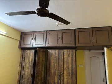 Furnished Amenities in 2 BHK Apartment at Suncity Complex, Powai – for Rent