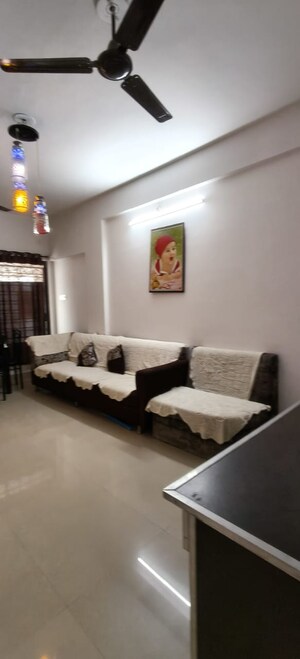 Bedroom in 2 BHK Apartment at Mihan – for Rent