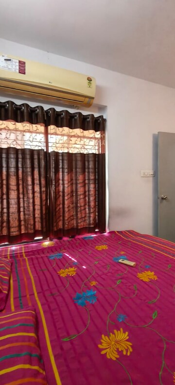 Bedroom in 2 BHK Apartment at Mihan – for Rent