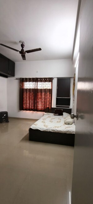 Bedroom in 2 BHK Apartment at Mihan – for Rent