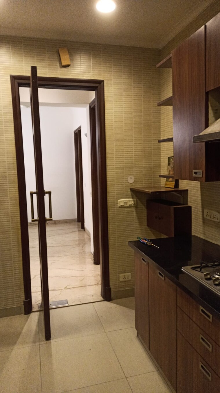 Kitchen, gulmohar park 3 Bedroom 200 Sq.Yd. Builder Floor In Gulmohar Park Delhi 9564515