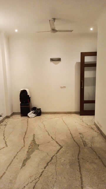 Room in 3 BHK Builder Floor at Gulmohar Park – for Rent