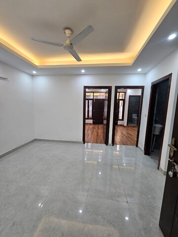 Room in 2 BHK Builder Floor at Chattarpur – for Rent